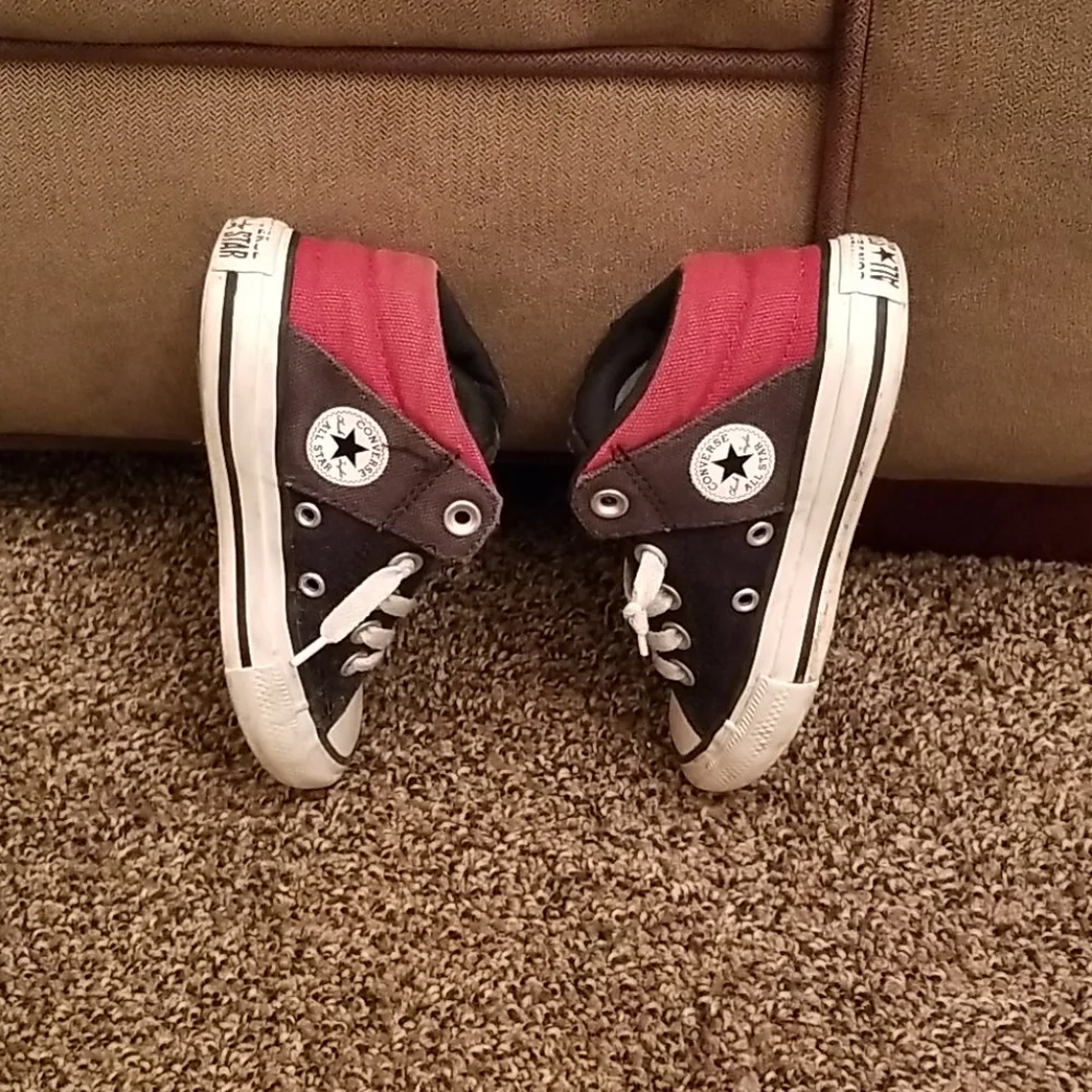 Converse all star little boy's size 11 black&white